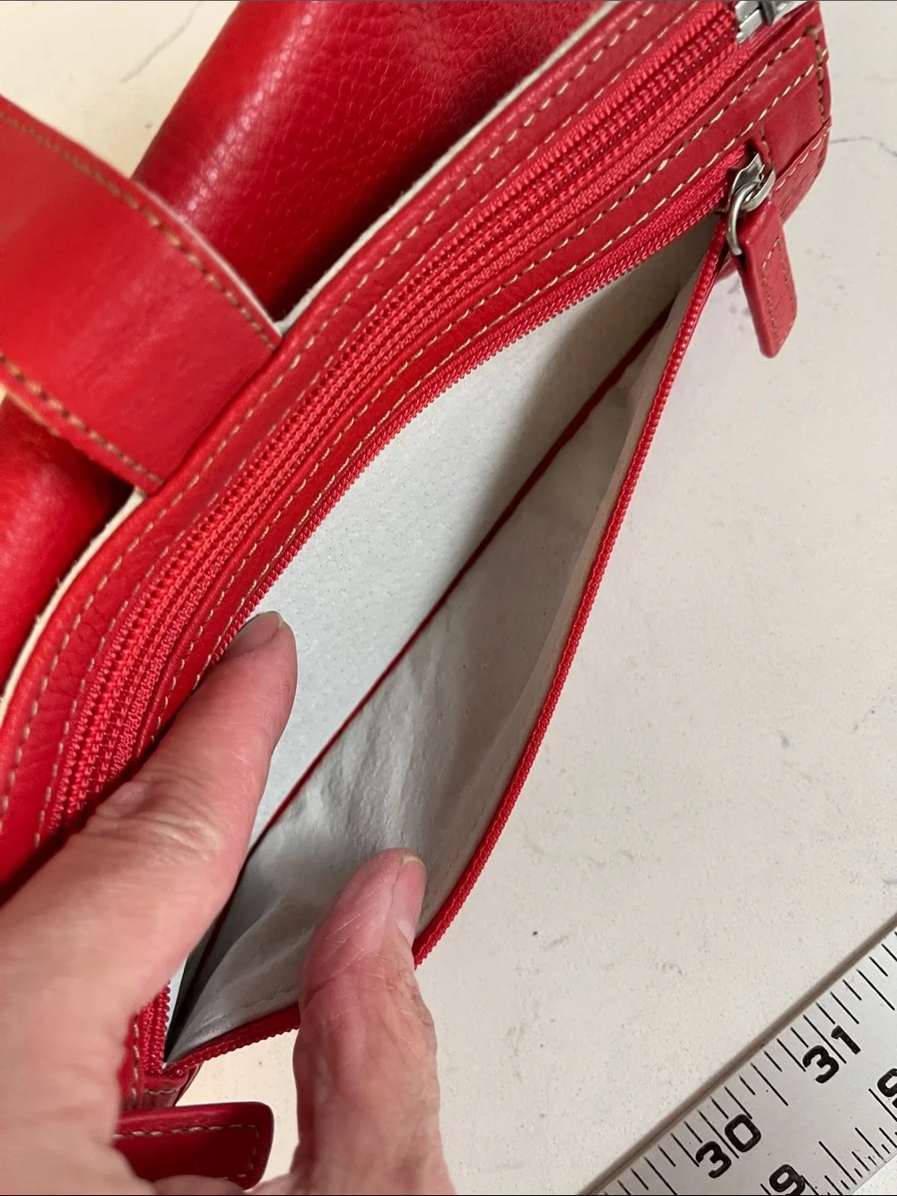 Levenger Red Leather Folded Travel Snap Trifold Jewelry Roll Case - Tech Case
